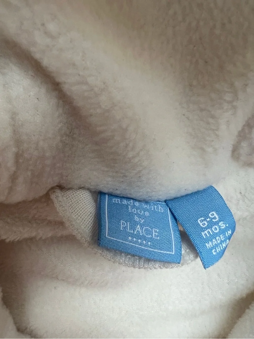 Children’s place gender neutral fleece snowsuit bunting size 6-9 months
